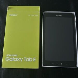 Brand new, never used Samsung Galaxy Tab E 8inch / 16GB